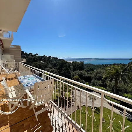 Le Mont des Oiseaux - Piscine - Vue panoramique *